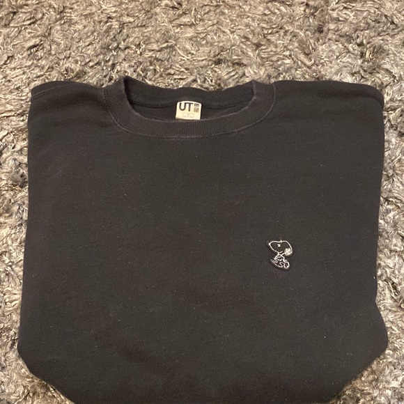 KAWS x Uniqlo x Peanuts Small Snoopy Sweatshirt - Picture 6 of 6